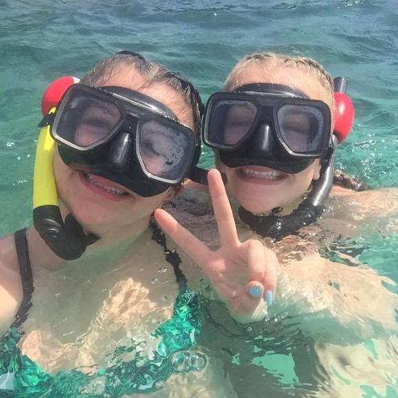 Meet your Posher, Cassidy - Picture 1 of 1